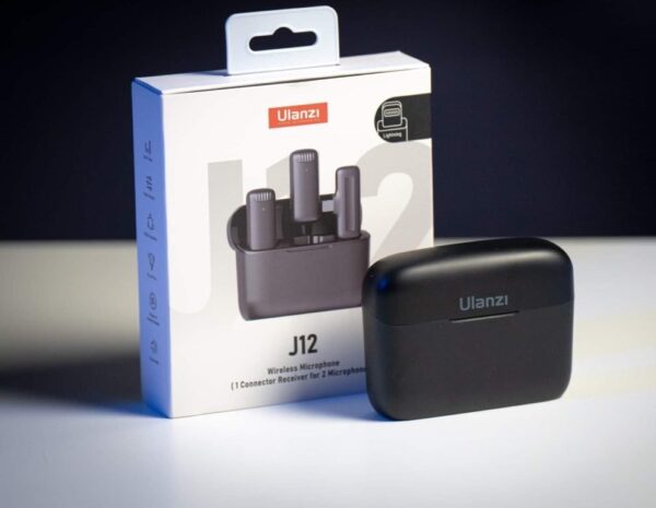 Premium Ulanzi J12 Dual Wireless Microphone [Iphone] - Image 2
