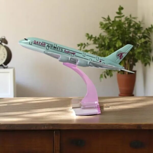 ✈️ Qatar Airways A380 Diecast Metal Aircraft Model