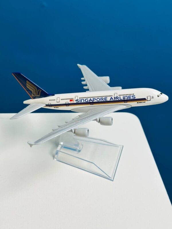 ✈️Singapore Airlines Boeing 777 Metal Aircraft Model